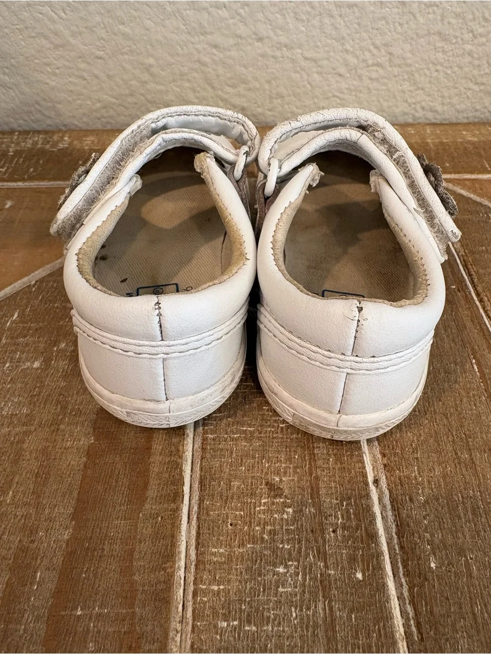 Keds White Girls' Mary Jane Shoes Strap Ella toddler 4.5 Wide